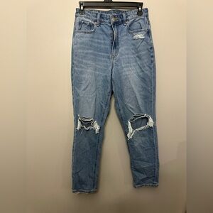 American Eagle Women’s Mom Distress Jeans Size 6